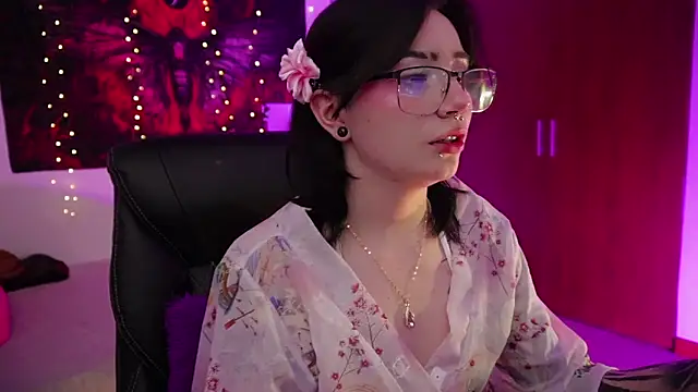 miami 18  online show from 04-10-26, 02:07