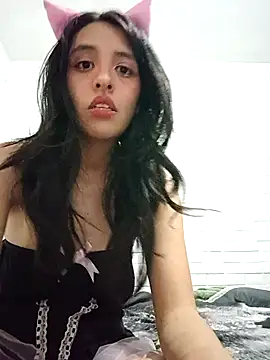 Snapshot of Phoenix_Paws chatting on 03-30-26, 03:41 Phoenix Paws online show from 03-30-26, 03:41