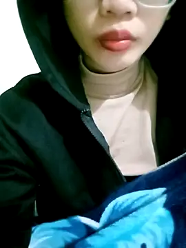 Snapshot of damsun_22 chatting on 01-11-26, 08:49 damsun 22 online show from 01-11-26, 08:49