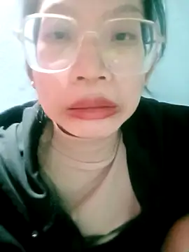 Snapshot of damsun_22 chatting on 01-11-26, 07:37 damsun 22 online show from 01-11-26, 07:37