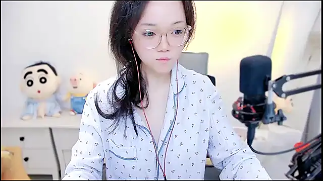 Snapshot of Cindy-dd chatting on 04-22-26, 07:04 Cindy-dd online show from 04-22-26, 07:04