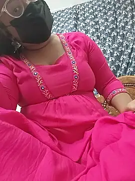 Snapshot of MaggieTelugu-15 chatting on 02-28-26, 08:03 MaggieTelugu-15 online show from 02-28-26, 08:03