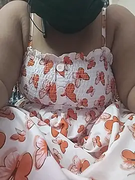 Snapshot of MaggieTelugu-15 chatting on 02-18-26, 05:38 MaggieTelugu-15 online show from 02-18-26, 05:38