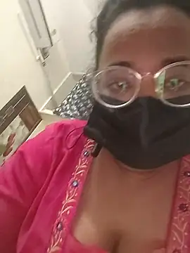 Snapshot of MaggieTelugu-15 chatting on 02-09-26, 07:06 MaggieTelugu-15 online show from 02-09-26, 07:06