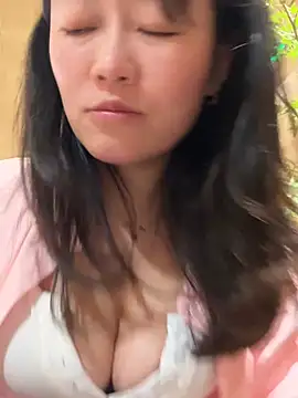 Molly-xiao online show from 05-11-26, 04:04