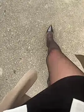 Molly-xiao online show from 04-01-26, 06:48