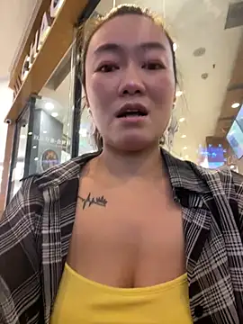 Molly-xiao online show from 05-29-26, 09:04