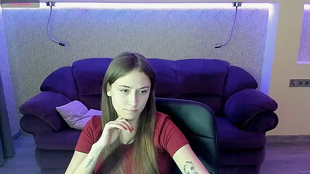 Snapshot of SerenityWild chatting on 01-14-26, 12:31 SerenityWild online show from 01-14-26, 12:31