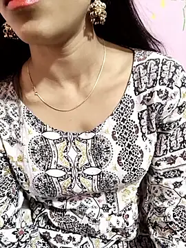 Yours-Zeenat online show from 04-11-26, 06:11