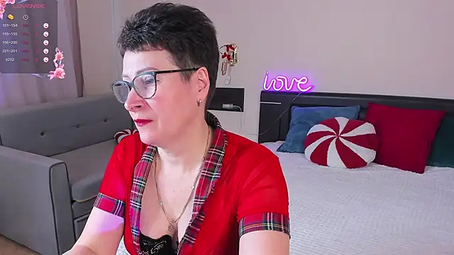 JennyMons online show from 04-26-26, 08:33