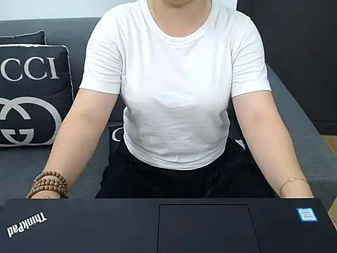 Coffee Milktea online show from 05-16-26, 10:36