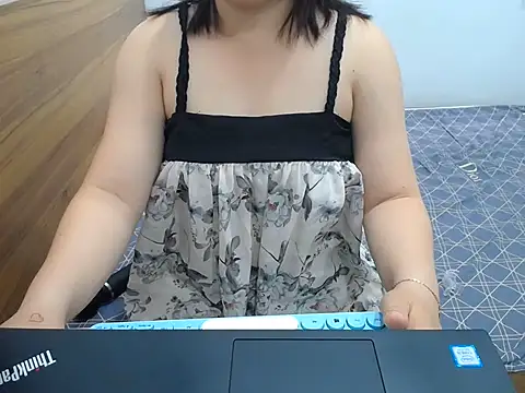 Coffee Milktea online show from 06-09-26, 02:12