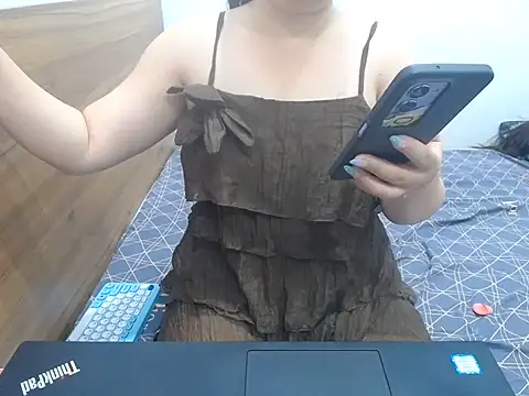 Coffee Milktea online show from 06-26-26, 03:12