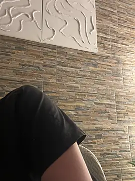 heizelll online show from 05-19-26, 02:40