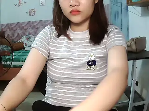 Snapshot of hana_ssexy chatting on 05-19-26, 03:41 hana ssexy online show from 05-19-26, 03:41