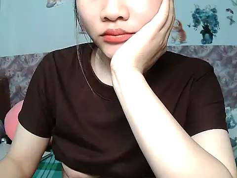 Snapshot of hana_ssexy chatting on 05-13-26, 04:36 hana ssexy online show from 05-13-26, 04:36