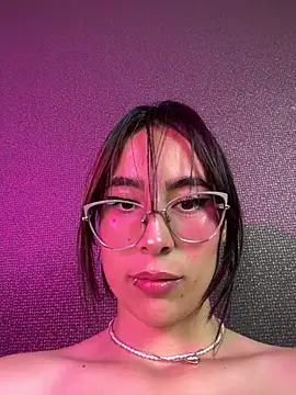 luna gv online show from 02-23-26, 11:00