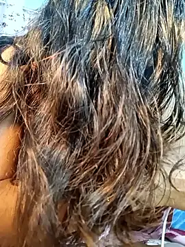 Snapshot of Puja_1230 chatting on 01-18-26, 03:59 Puja 1230 online show from 01-18-26, 03:59