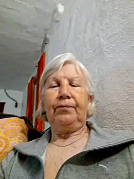 KlaudiaDarling online show from 05-14-26, 07:38