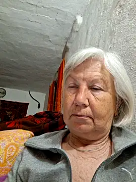 KlaudiaDarling online show from 05-14-26, 09:12