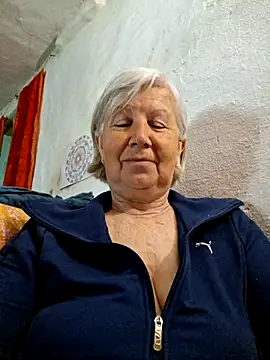 KlaudiaDarling online show from 05-18-26, 05:23