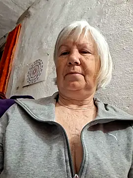 KlaudiaDarling online show from 05-08-26, 10:46