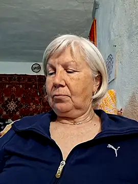 KlaudiaDarling online show from 04-21-26, 10:00