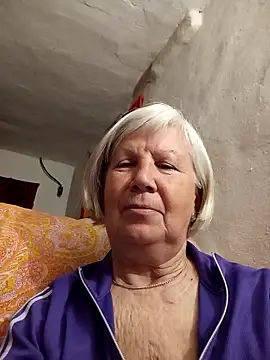 KlaudiaDarling online show from 04-10-26, 07:43