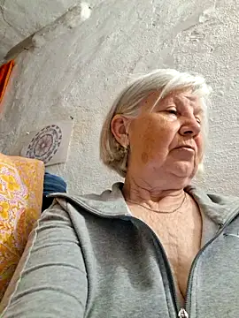 KlaudiaDarling online show from 05-16-26, 06:07