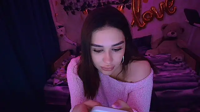 AlisiaRose online show from 04-14-26, 10:26