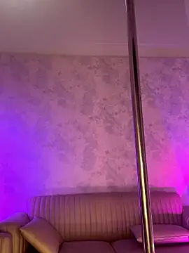 LunaDupont online show from 01-17-26, 09:07