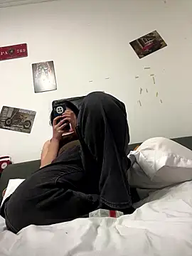 Snapshot of Qidandan778 chatting on 01-16-26, 01:48 Qidandan778 online show from 01-16-26, 01:48