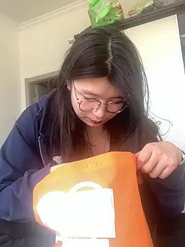 Snapshot of Qidandan778 chatting on 02-15-26, 05:41 Qidandan778 online show from 02-15-26, 05:41