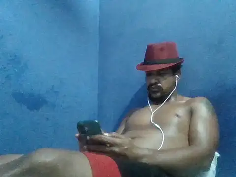 Snapshot of bigdick211292 chatting on 02-17-26, 06:11 bigdick211292 online show from 02-17-26, 06:11