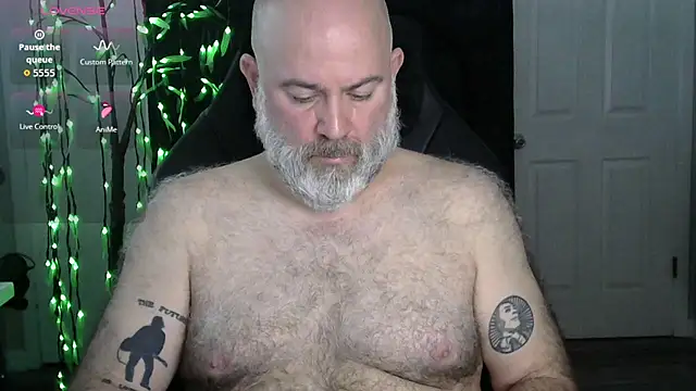 XJJ77x online show from 01-12-26, 06:15