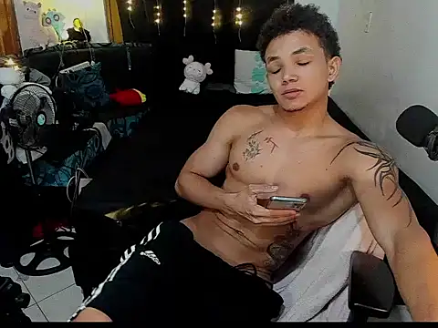 Snapshot of Dres4U chatting on 02-23-26, 06:25 Dres4U online show from 02-23-26, 06:25