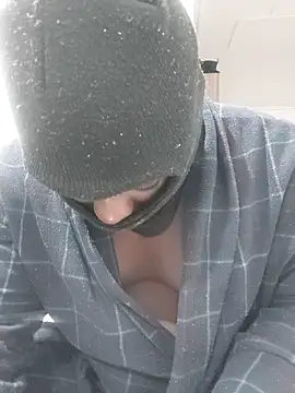Snapshot of Bra-G chatting on 06-16-26, 07:14 Bra-G online show from 06-16-26, 07:14