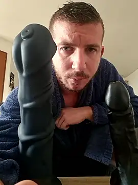 Snapshot of Angel-Boy30 chatting on 01-09-26, 09:38 Angel-Boy30 online show from 01-09-26, 09:38