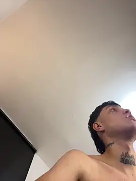 itselladoll online show from 02-15-26, 09:47