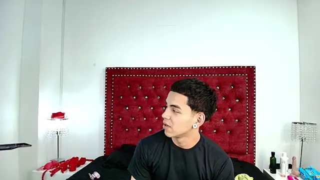 Jaden and sofia online show from 05-14-26, 03:03