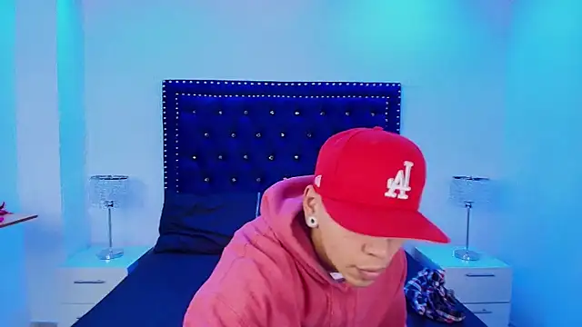 Jaden and sofia online show from 04-17-26, 03:09