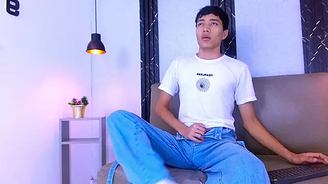 Look Pirs online show from 01-09-26, 03:35