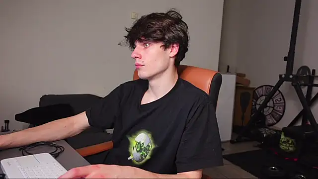 Daniel Shawnn online show from 01-12-26, 02:13