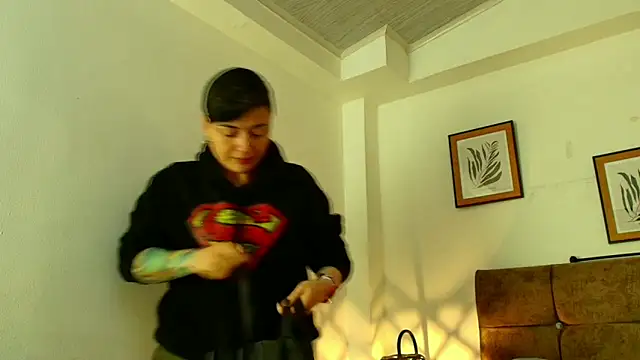 kat paradise online show from 04-14-26, 11:37