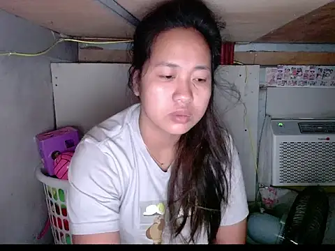 Snapshot of HottiesAsianAriane chatting on 05-19-26, 06:59 HottiesAsianAriane online show from 05-19-26, 06:59