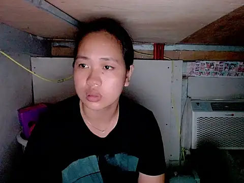 Snapshot of HottiesAsianAriane chatting on 05-20-26, 08:17 HottiesAsianAriane online show from 05-20-26, 08:17