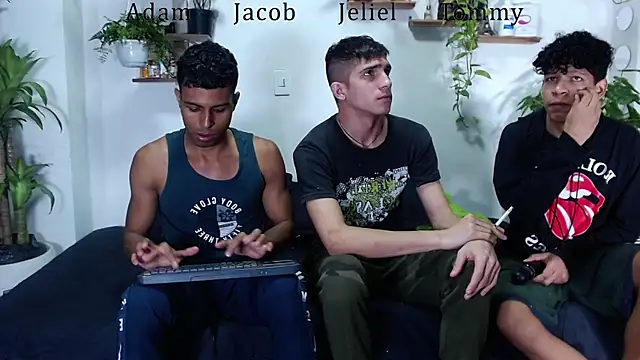 Interracial Snow Bunny online show from 01-09-26, 10:17