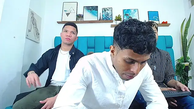 Interracial Snow Bunny online show from 04-10-26, 09:55