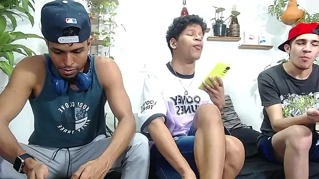 Interracial Snow Bunny online show from 03-06-26, 11:11