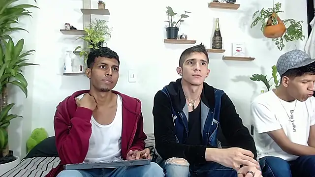 Interracial Snow Bunny online show from 02-02-26, 11:26